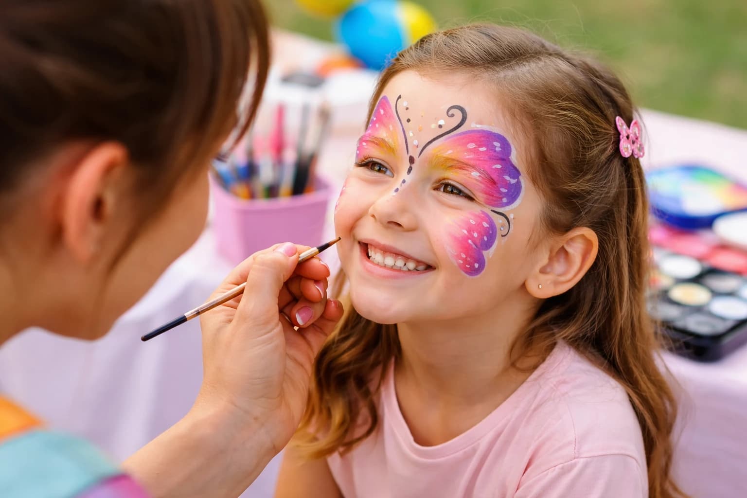 Pinturas faciais para crianças em animação infantil em Odivelas