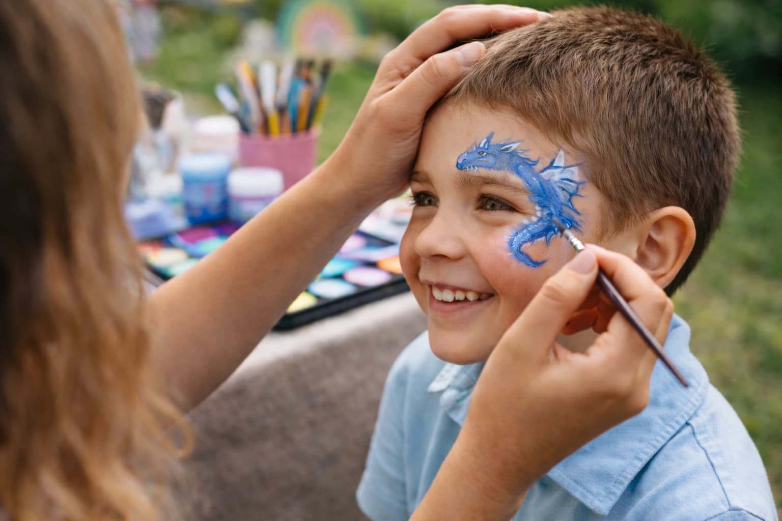 Pinturas faciais em festa infantil em Almada
